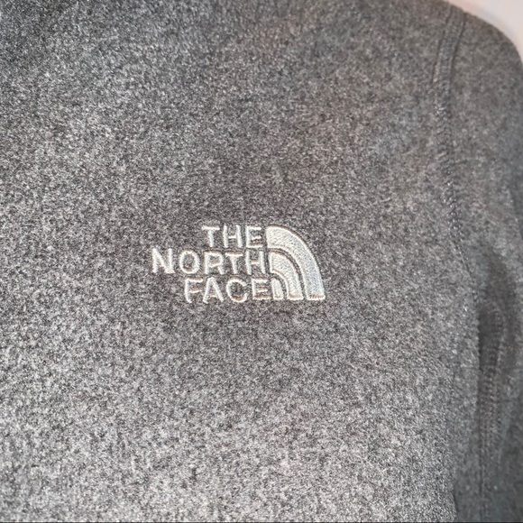 ⏰The North Face XS grey fleece pullover zip jacket - Picture 5 of 15